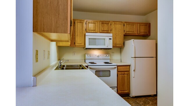 Building Photo - 3055 Brittany Ln NW