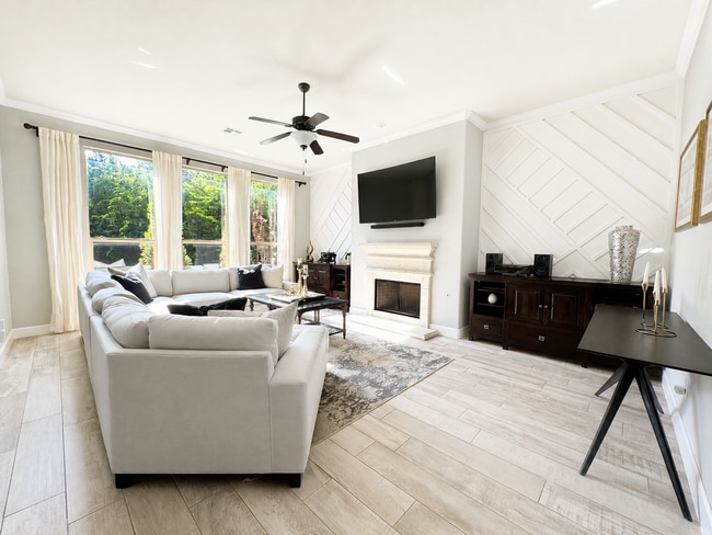 Building Photo - STUNNING LUXURY HOME  |  OPEN-CONCEPT  |  OFFICE & GAME ROOM  |  GREEN BELT  |  ALAMO RANCH  |  E...