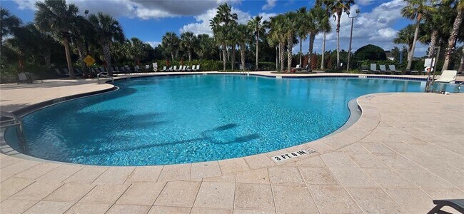 Building Photo - 7564 Bishop Square Dr