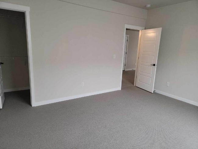 Building Photo - 3914 Ivy Hill Dr