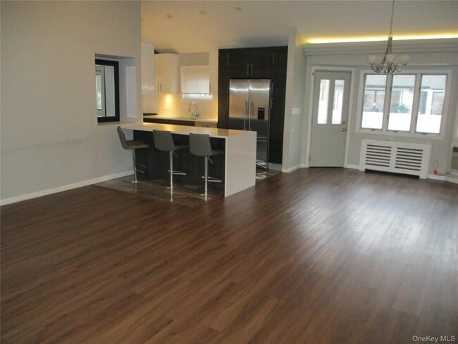 Building Photo - 99 N Strathmore St