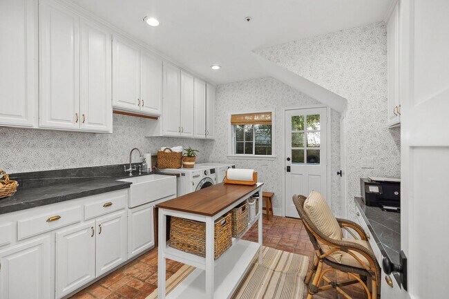 Building Photo - Luxury Ocean View Home in Sea Pointe Estates San Clemente