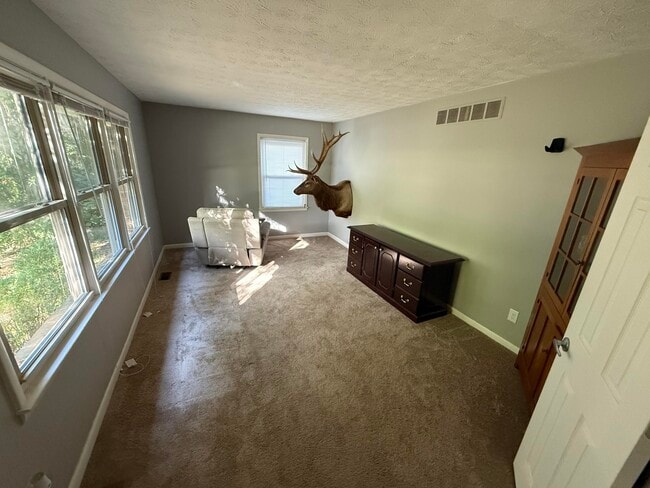 Building Photo - 3334 Nevius Dr