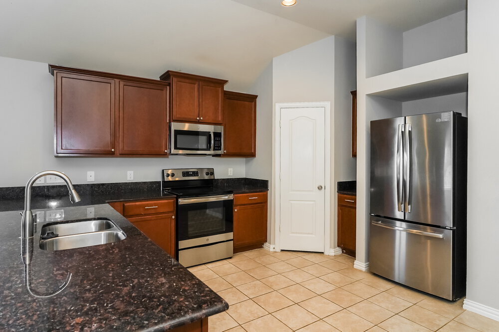 Building Photo - 4933 Lemon Grove Dr