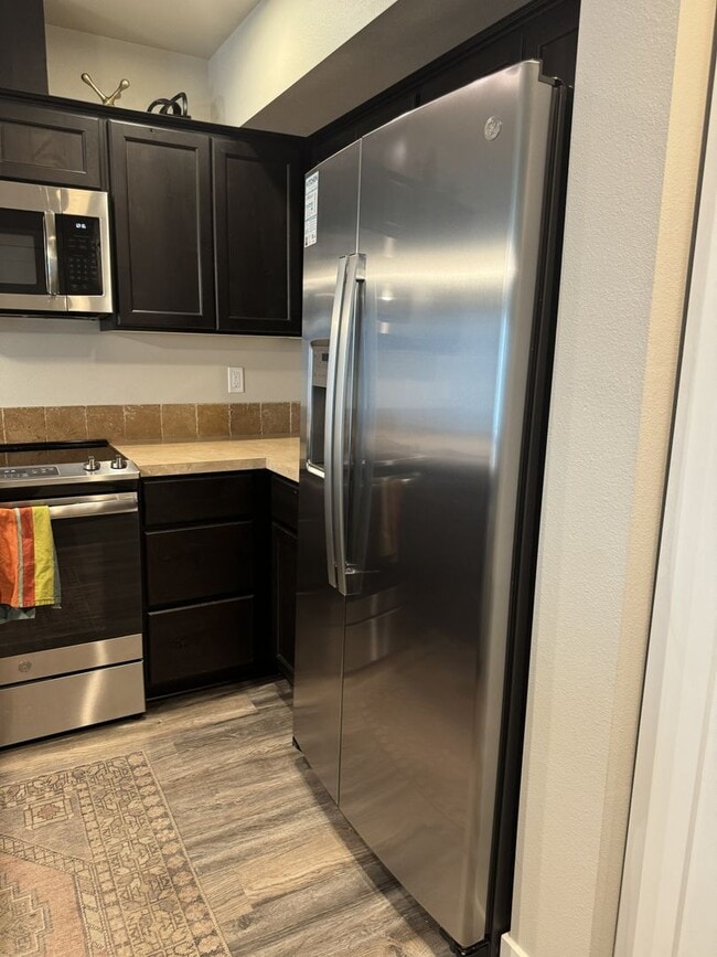 Building Photo - Furnished Hermiston Rental