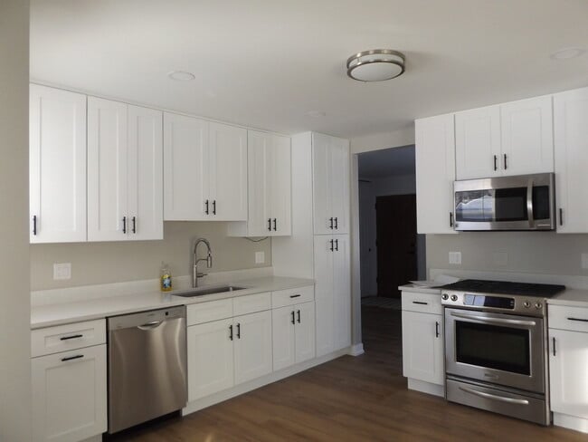 Building Photo - 2203 South St