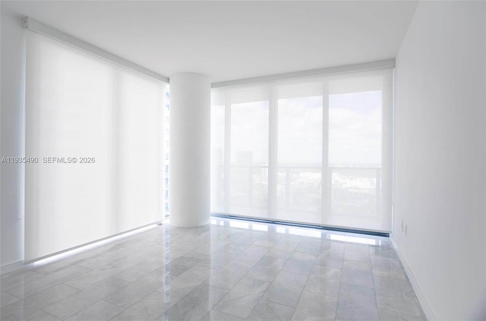 Building Photo - 650 NE 32nd St