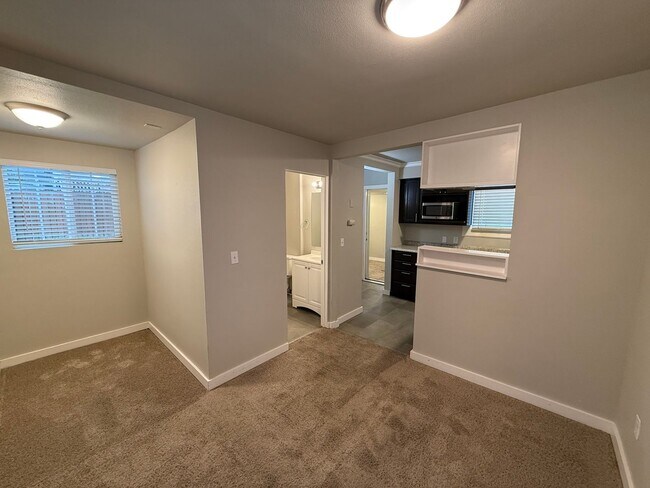 Building Photo - 2726 - MDL Capital Partners