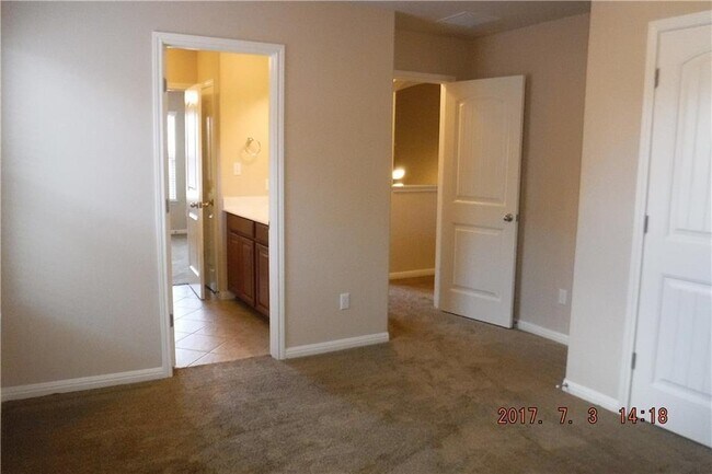 Building Photo - 1025 Fred Couples Ct