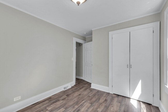 Building Photo - Newly renovated 3 bed, 1 bath ranch