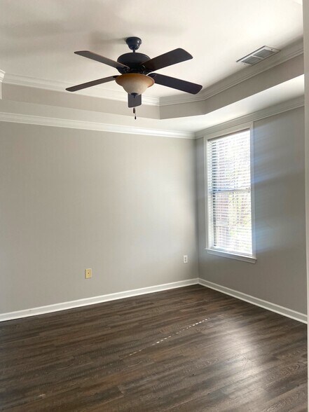 Building Photo - 2291 Ridgemont Dr