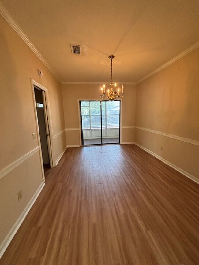 Building Photo - Beautiful; Wynnton Condo