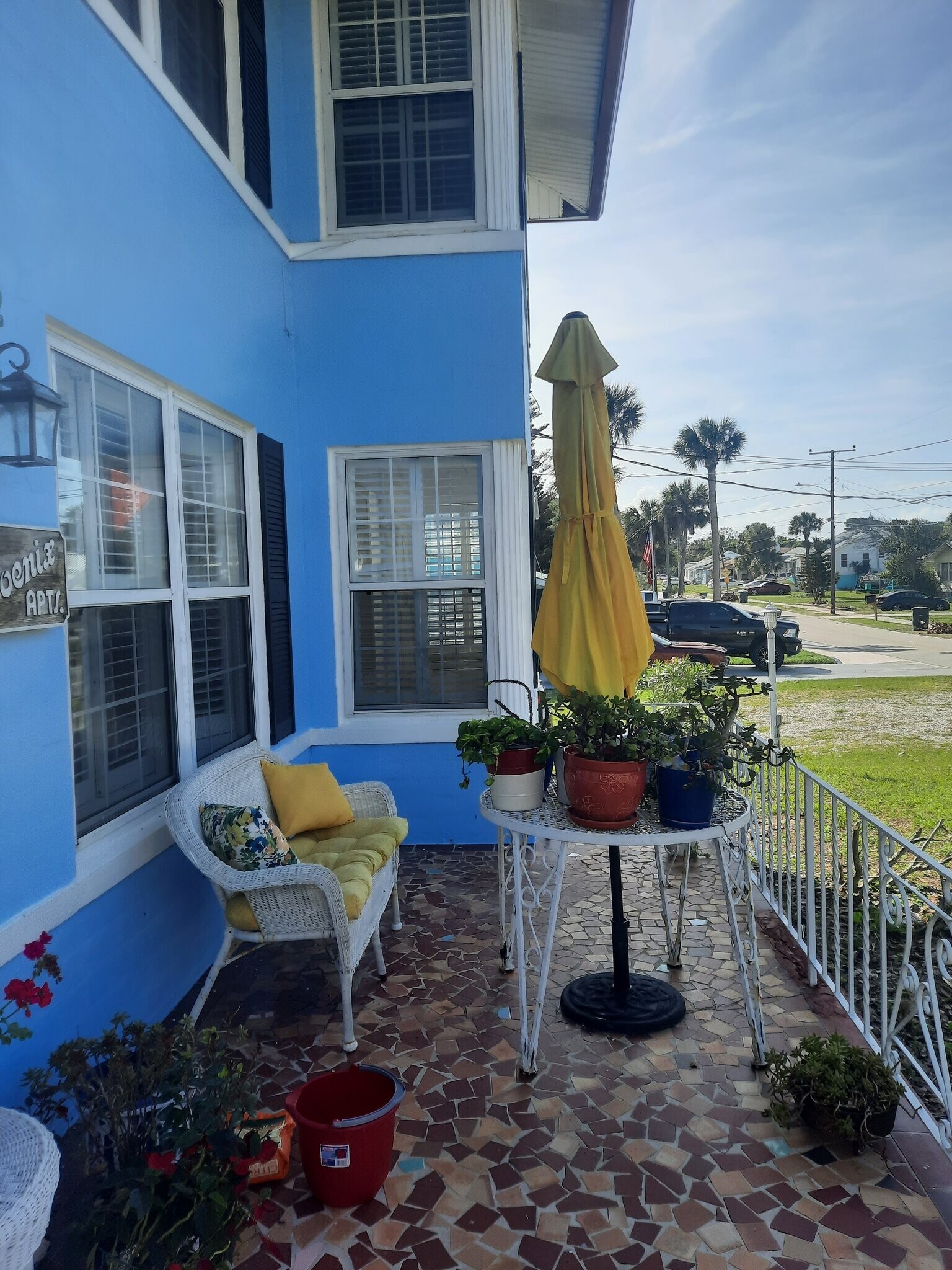 Building Photo - 512 Phoenix Ave