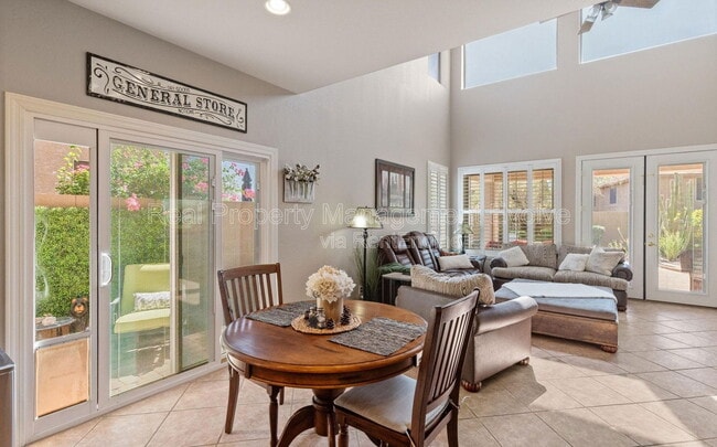 Building Photo - 3331 W Hemingway Ln