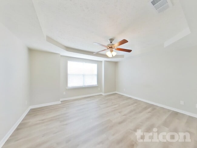 Building Photo - 1109 Shallowbrook Trail S