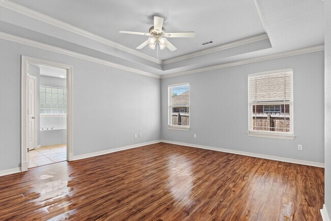 Building Photo - Come home to this gorgeous, light-filled home with an enormous and beautiful backyard!