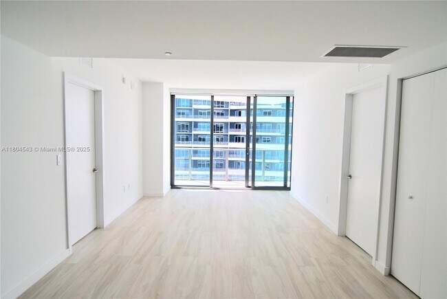 Building Photo - 1300 S Miami Ave