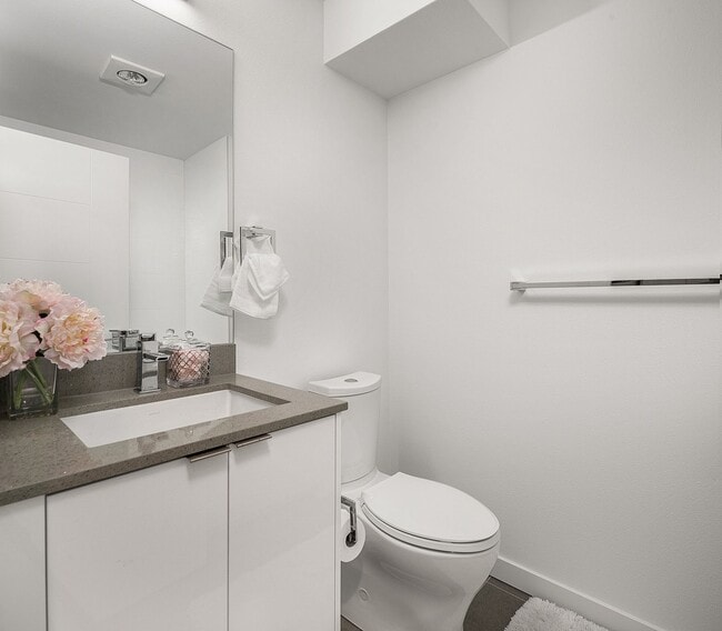 Building Photo - Stylish, Bright and Efficient 2 bed 1.75 B...