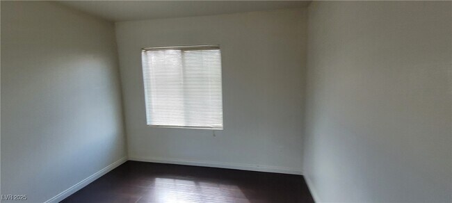 Building Photo - 8198 Rock Meadows Dr