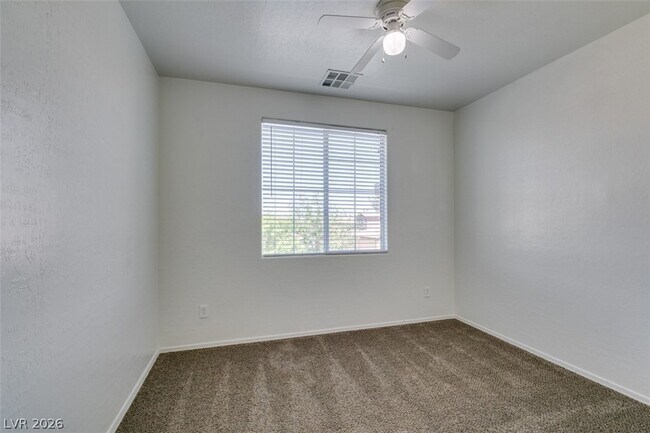 Building Photo - 6868 Sky Pointe Dr