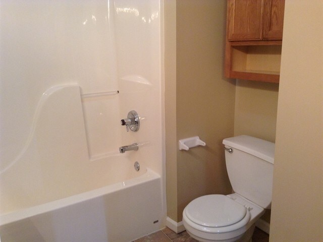 Building Photo - 6008 Tybalt Dr
