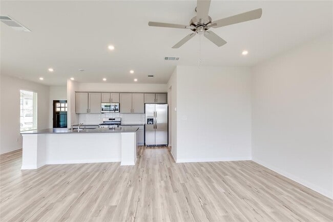 Building Photo - 20504 Haygrazer Wy