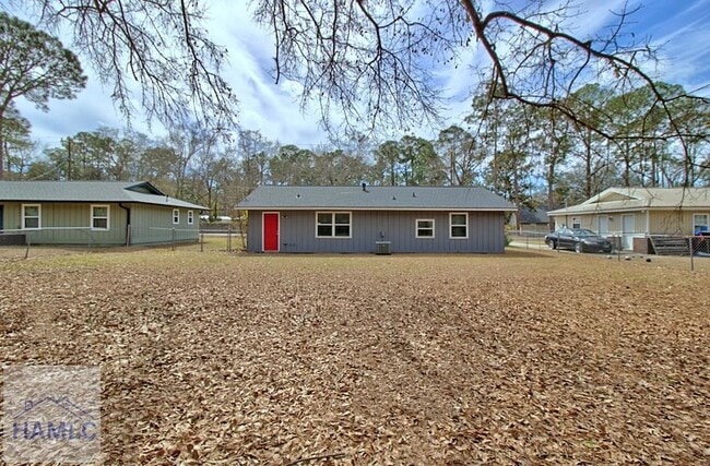 Building Photo - 740 Fleming Rd