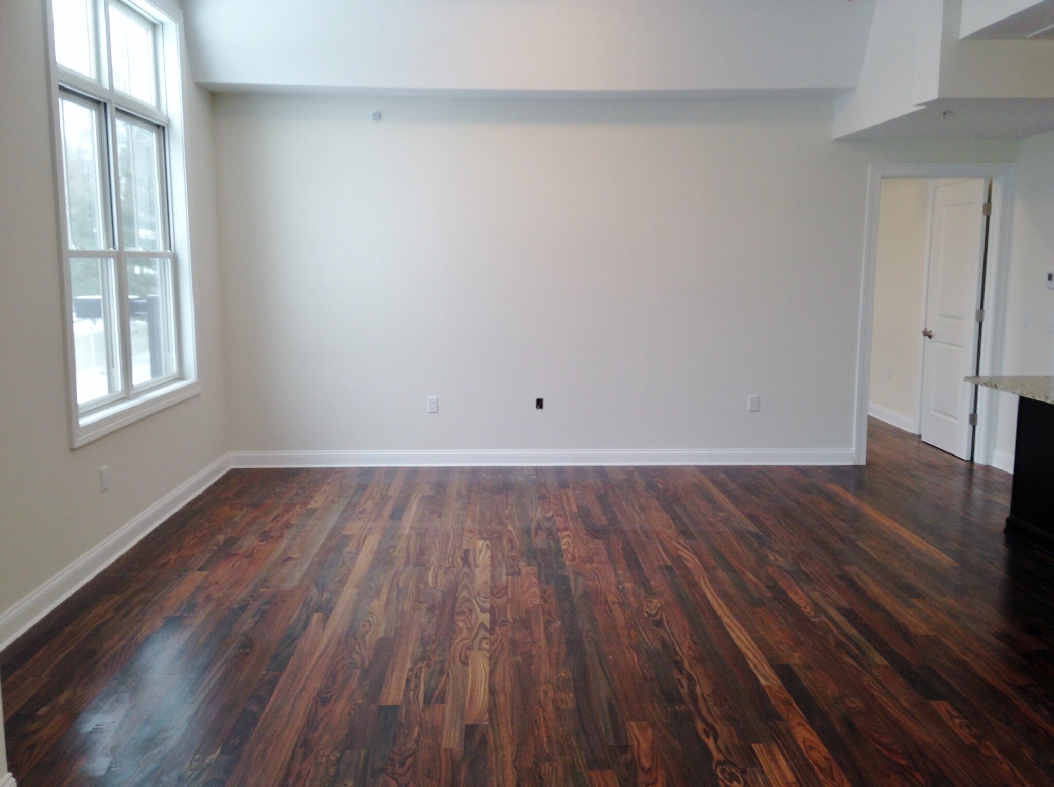 Living room off Kitchen - 40 Russell Ave