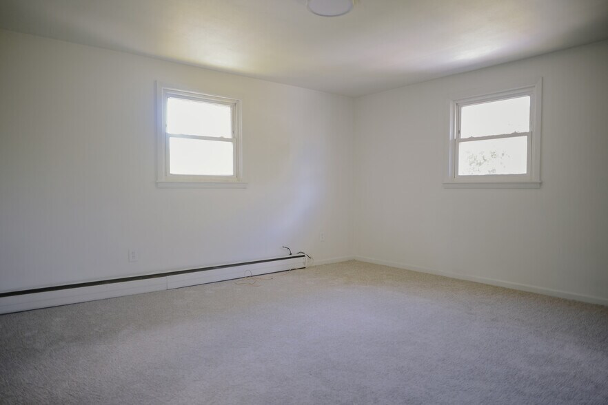 Livingroom - 223 Merrill St