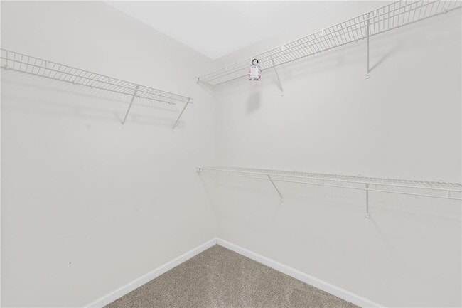 Building Photo - 318 Knelston Oak Dr NE