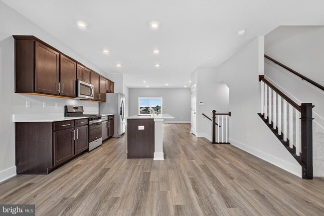 Building Photo - 10708 Meridian Hill Way