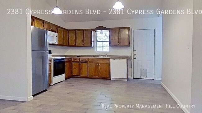 Building Photo - 2381 Cypress Gardens Blvd