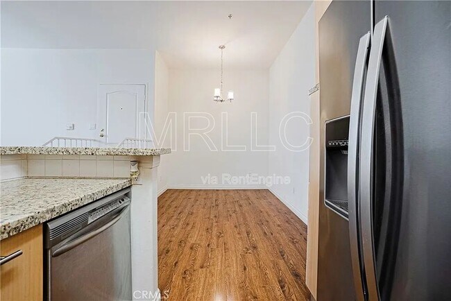 Building Photo - 7111 S La Tijera Blvd