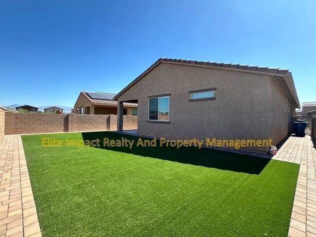 Building Photo - 7140 S Via Gaucho Viejo
