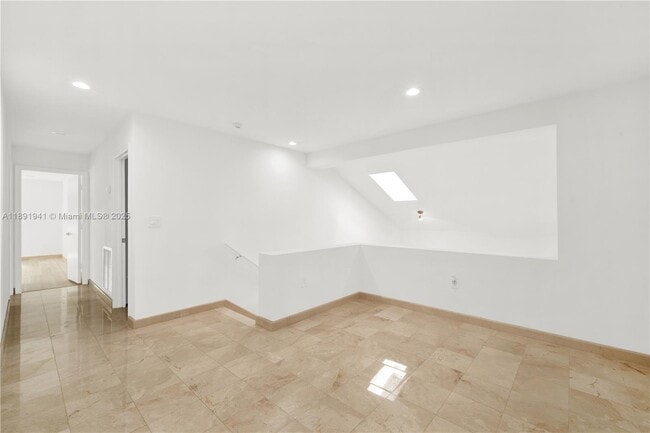 Building Photo - 1769 Wa Kee Na Dr