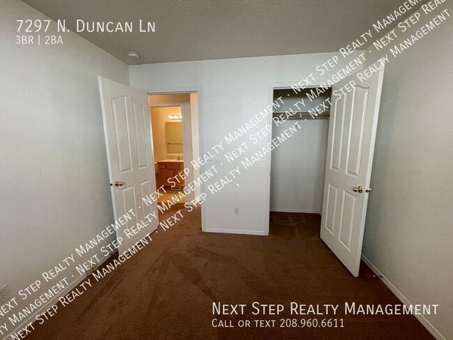 Building Photo - 3 Bed 2 Bath - NO SECURITY DEPOSIT REQUIRED!
