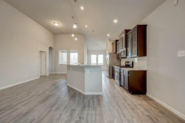 Building Photo - 6110 Scott Way