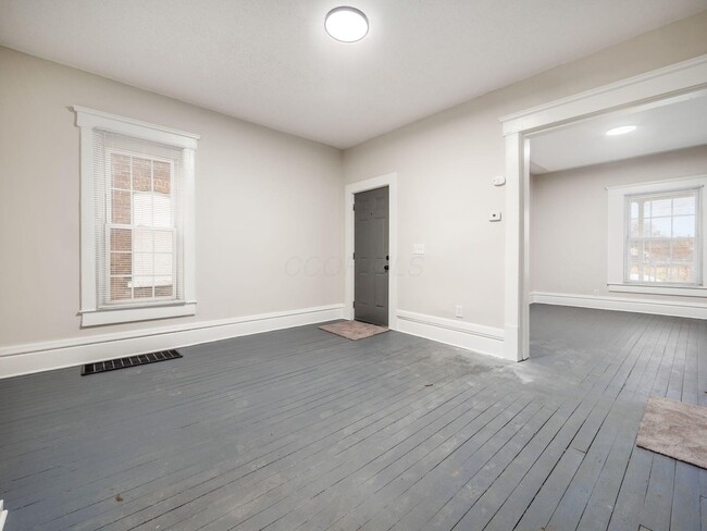 Building Photo - 730 Bellows Ave