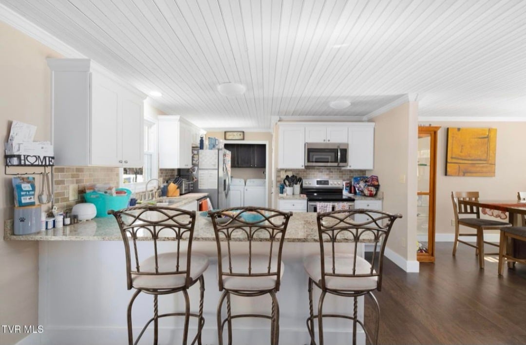 Building Photo - 2916 Newbern Dr