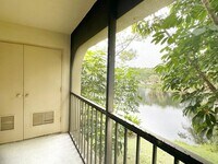 Building Photo - 924 SW 9th St Cir