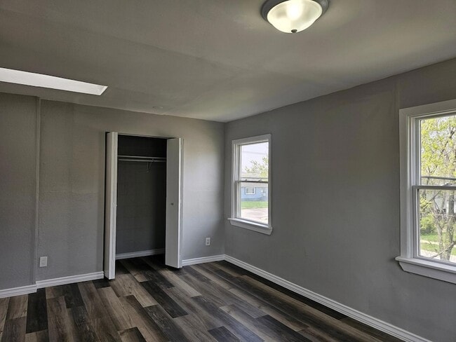 Building Photo - 1533 Tennessee St