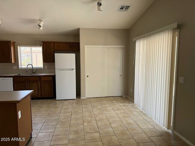 Building Photo - 12502 W Charter Oak Rd
