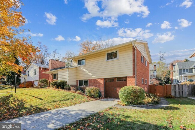 Building Photo - 6403 Tone Dr