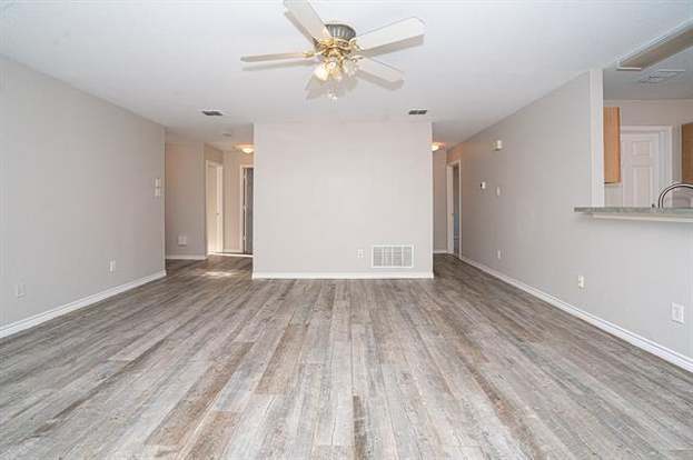Building Photo - 2704 Frontier Ln