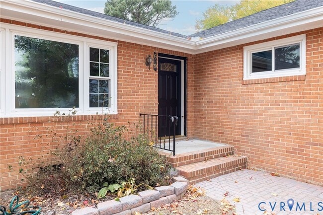 Building Photo - 609 Willomett Ave