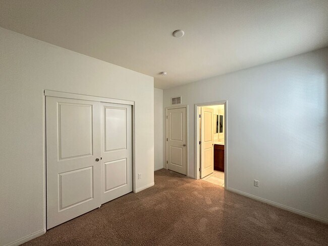 Building Photo - Cassia Patrick & Cimarron
