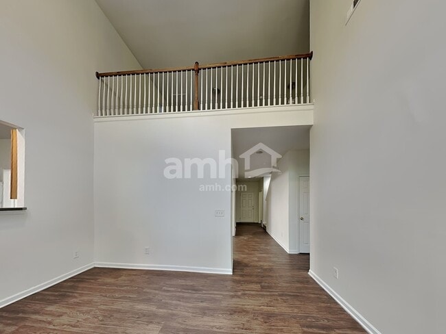 Building Photo - 925 Southridge Dr