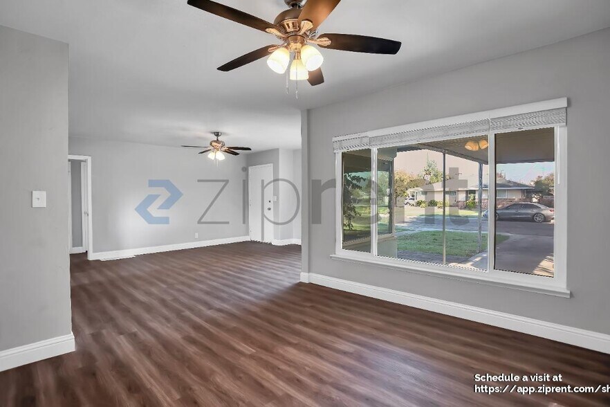 Building Photo - 1331 W Yale Ave