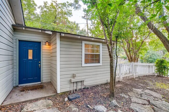 Primary Photo - 701 Keasbey St