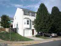 Building Photo - 552 Sparkleberry Terrace NE